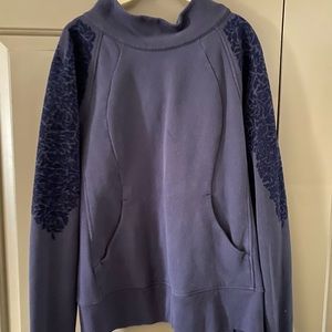 navy lululemon sweatshirt